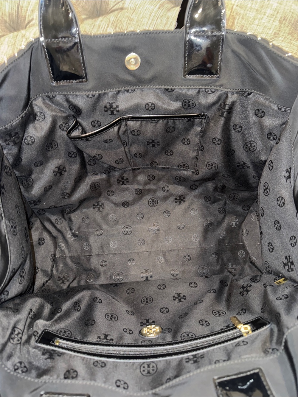 Tory Burch Bag Ella Quilted Black Large Nylon Tote Rare - Picture 13 of 17